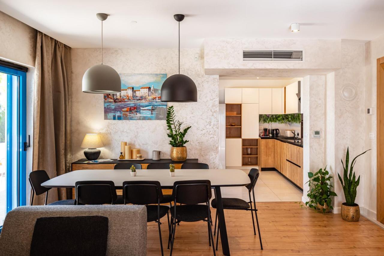 The Luxury Nest - Private Heated Pool Appartement *