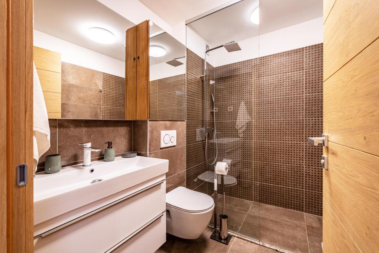 The Luxury Nest - Private Heated Pool Appartement Zadar