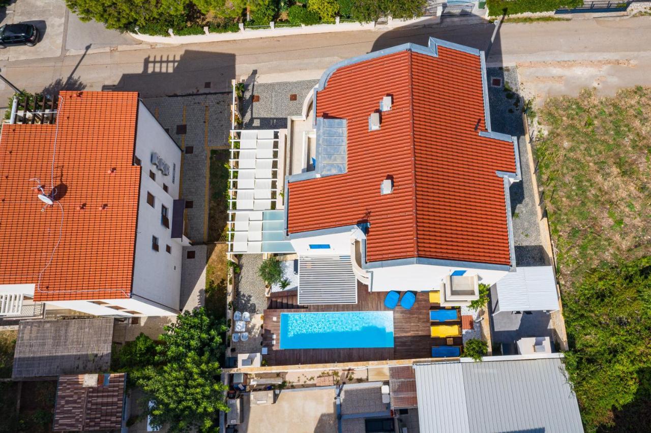 The Luxury Nest - Private Heated Pool Appartement *